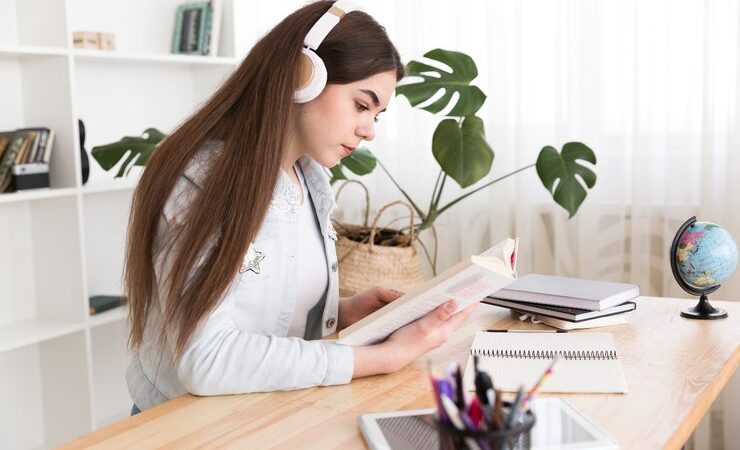 Top Platforms For Listening To Podcasts While Doing College Assignments